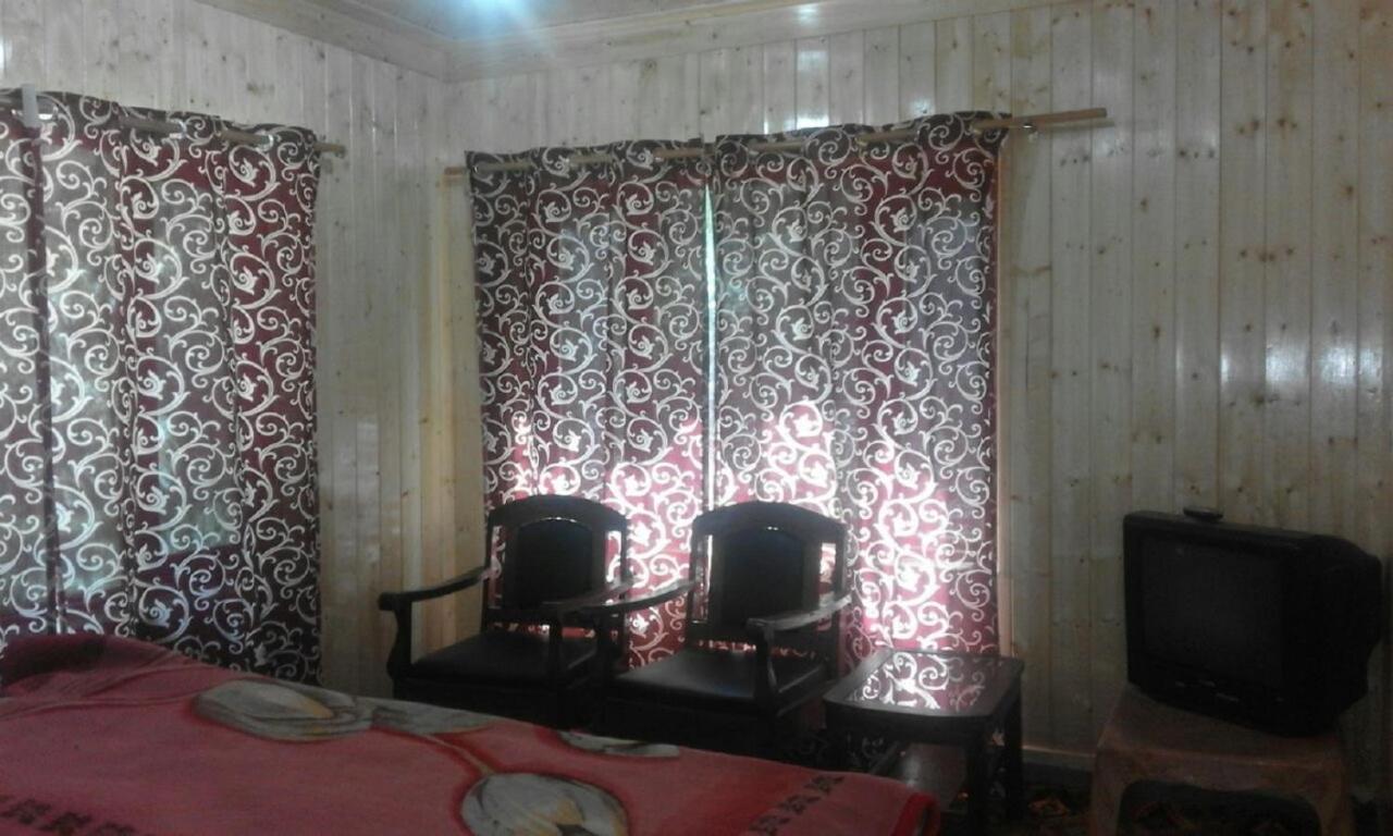 Hayat Hotel Pahalgam Exterior photo